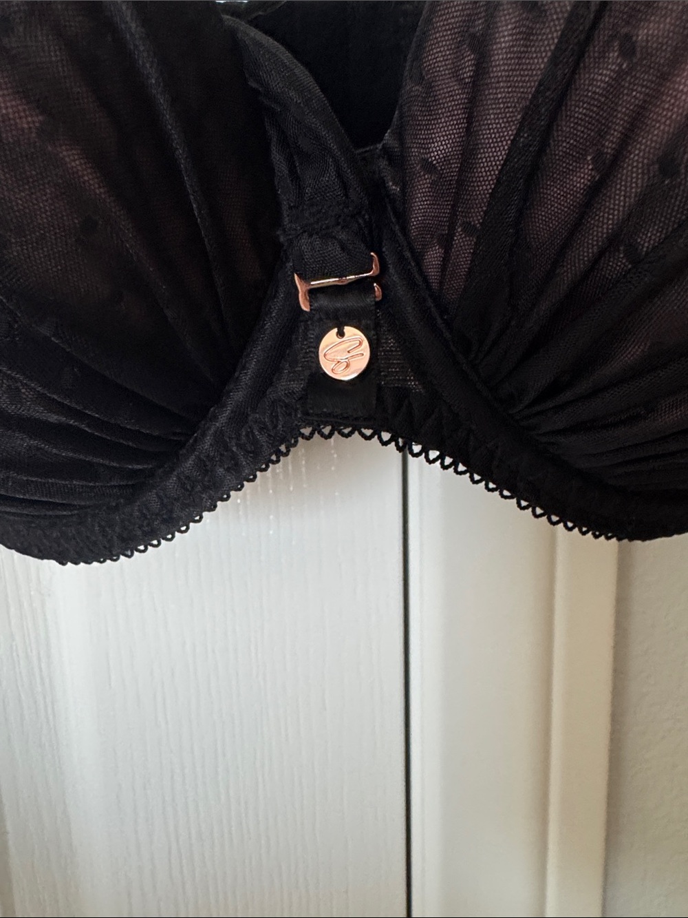 Everyday Support Black Padded Lace-Overlay Bra - Picture 3 of 11